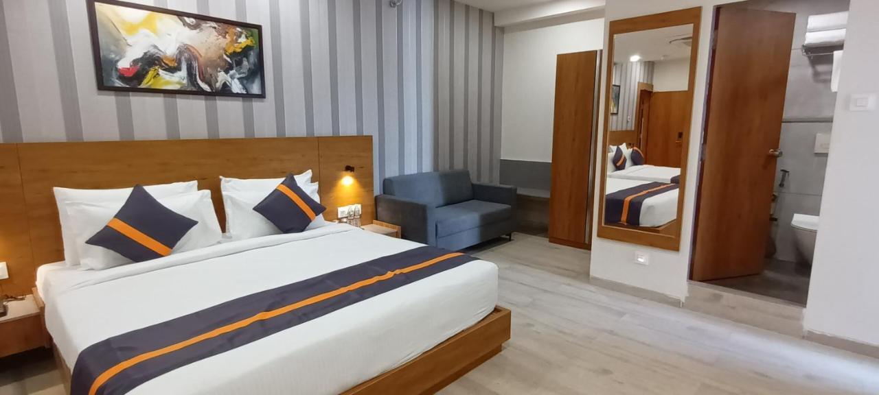 Comfort Inn , Statue Of Unity Kevadia Экстерьер фото