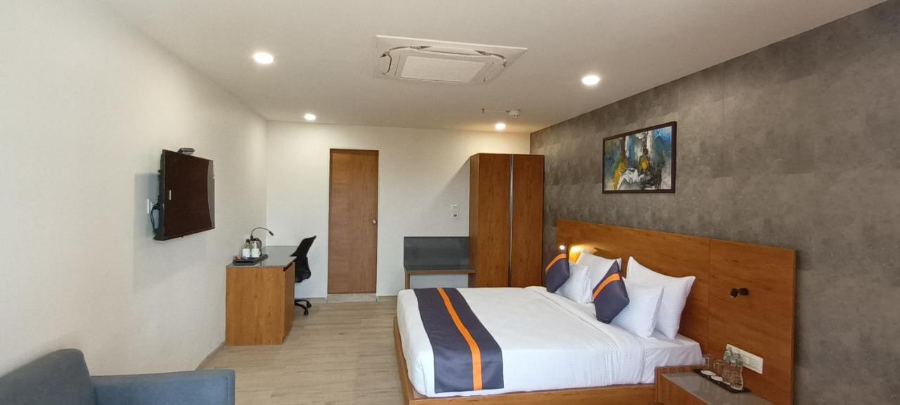 Comfort Inn , Statue Of Unity Kevadia Экстерьер фото