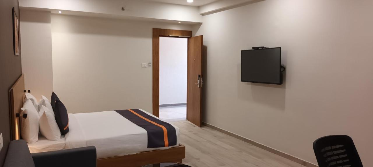 Comfort Inn , Statue Of Unity Kevadia Экстерьер фото