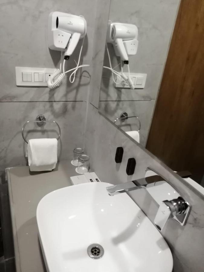 Comfort Inn , Statue Of Unity Kevadia Экстерьер фото
