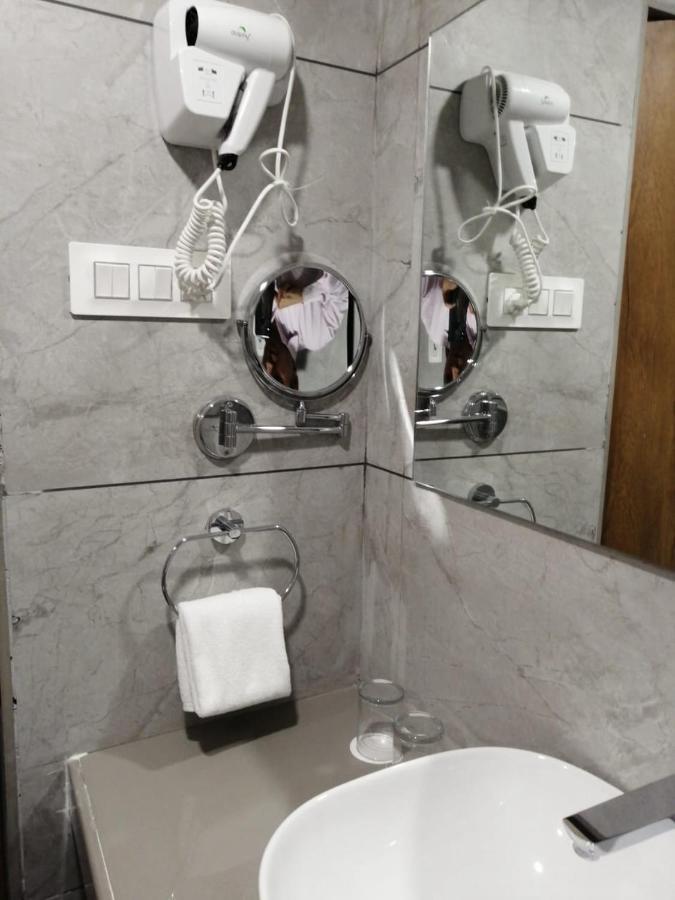 Comfort Inn , Statue Of Unity Kevadia Экстерьер фото