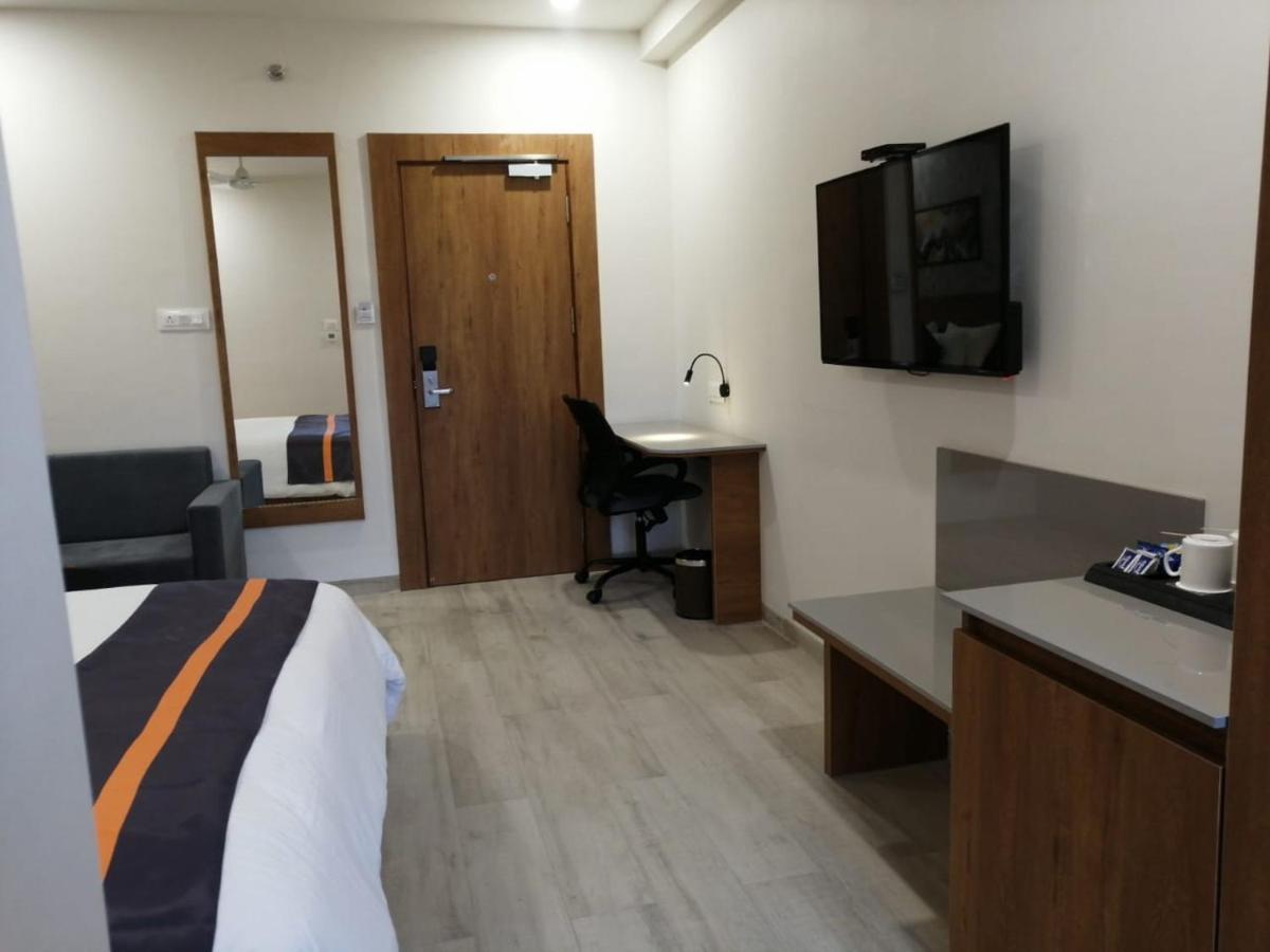 Comfort Inn , Statue Of Unity Kevadia Экстерьер фото