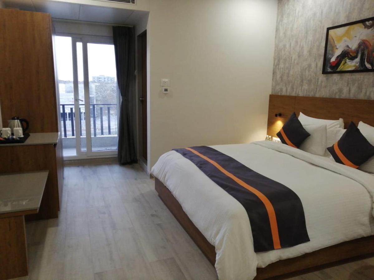 Comfort Inn , Statue Of Unity Kevadia Экстерьер фото